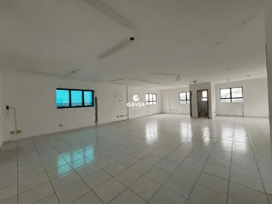 Sala Comercial para alugar, 123m² no Gonzaga, Santos