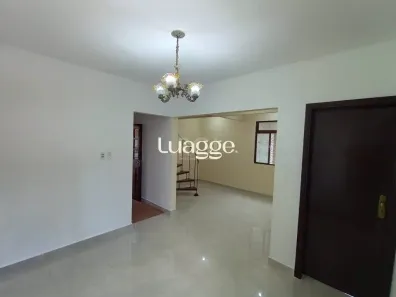 Casa com 3 Quartos para alugar, 80m² no Restinga, Porto Alegre
