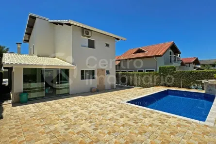 Casa de Condomínio com 3 Quartos à venda, 217m² no , Peruíbe