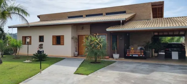 Fazenda/Sítio com 3 Quartos à venda, 317m² no Village Araçoiaba, Araçoiaba da Serra