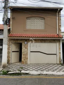 Sobrado com 4 Quartos à venda, 200m² no Centro, Jacareí
