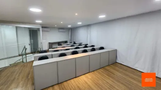 Prédio Comercial para alugar, 200m² no Funcionários, Belo Horizonte