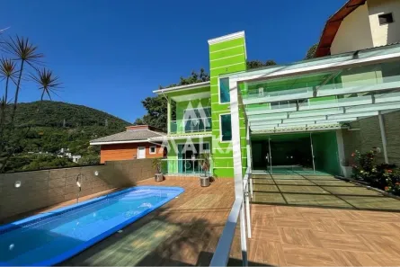 Casa com 4 Quartos à venda, 221m² no Itacorubi, Florianópolis