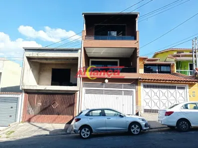 Sobrado com 4 Quartos à venda, 430m² no Jardim Adriana, Guarulhos