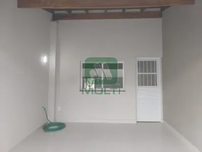 Casa com 2 Quartos para alugar, 53m² no Santa Rosa, Uberlândia