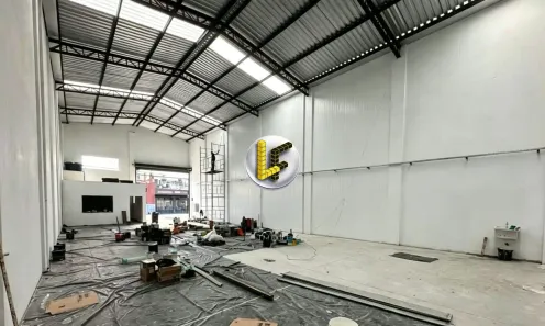 Galpão/Depósito/Armazém com 1 Quarto para alugar, 300m² no Santo Antônio, São Caetano do Sul