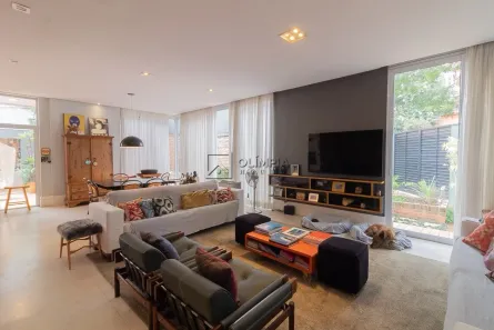 Casa com 4 Quartos à venda, 270m² no Vila Mariana, São Paulo