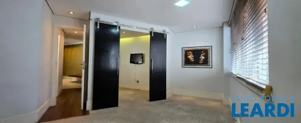 Sala Comercial com 2 Quartos à venda, 60m² no Jardim Paulistano, São Paulo