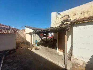 Casa com 2 Quartos à venda, 74m² no Estação, Franca