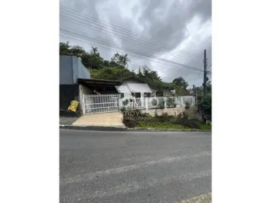 Casa com 3 Quartos para alugar, 97m² no Margem Esquerda, Gaspar
