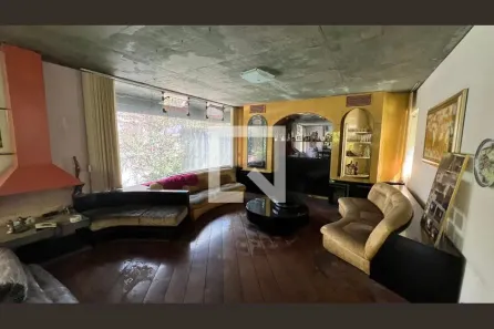 Casa com 3 Quartos à venda, 350m² no Jardim das Bandeiras, São Paulo