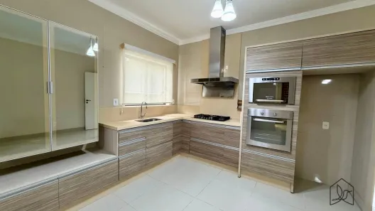 Casa com 3 Quartos à venda, 200m² no Pirabeiraba (Pirabeiraba), Joinville