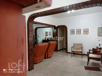 Casa com 2 Quartos à venda, 180m² no Cavalhada, Porto Alegre