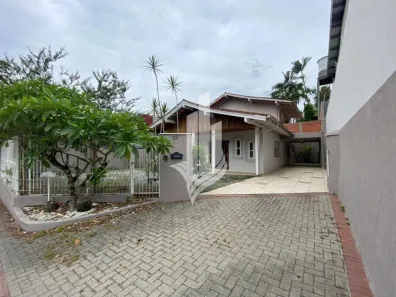 Casa com 4 Quartos para alugar, 280m² no Itoupava Seca, Blumenau