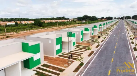 Casa de Condomínio com 2 Quartos à venda, 52m² no Pedra 90, Cuiabá