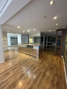 Prédio Comercial para alugar, 636m² no Cambuí, Campinas