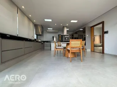 Casa de Condomínio com 3 Quartos à venda, 290m² no Vila Aviação, Bauru