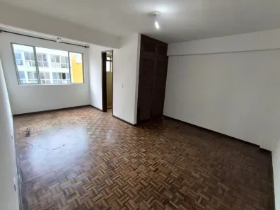 Kitnet com 1 Quarto à venda, 25m² no Centro, Curitiba