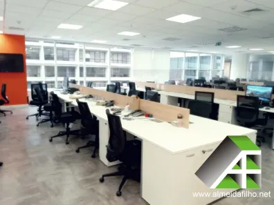 Sala Comercial com 1 Quarto para alugar, 204m² no Vila Olímpia, São Paulo