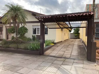 Casa com 3 Quartos à venda, 305m² no Medianeira, Porto Alegre
