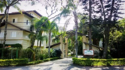 Apartamento com 2 Quartos à venda, 74m² no Lagoa da Conceição, Florianópolis