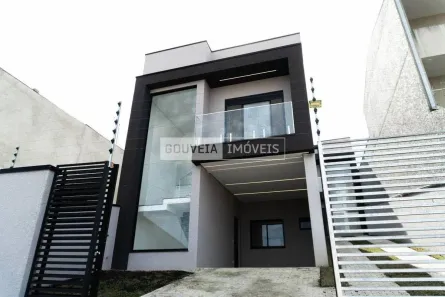 Sobrado com 3 Quartos à venda, 122m² no Xaxim, Curitiba