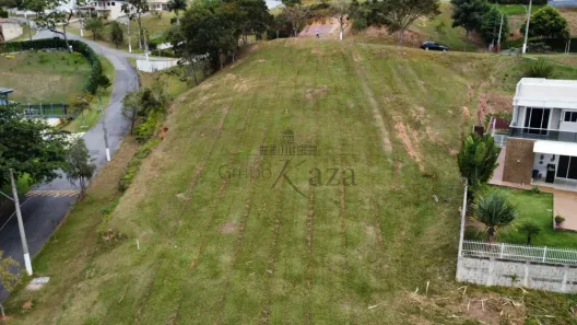 à venda, 1012m² no Condomínio Residencial Mirante do Vale, Jacareí