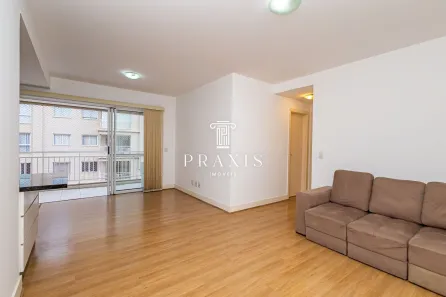 Apartamento com 2 Quartos para alugar, 75m² no Água Verde, Curitiba