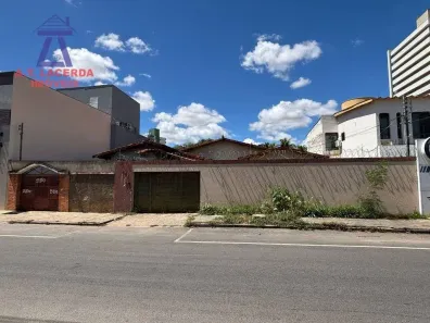 Casa com 4 Quartos para alugar, 300m² no Melo, Montes Claros