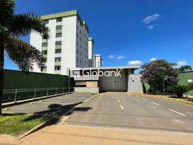 Apartamento com 2 Quartos para alugar, 50m² no Planalto, Montes Claros