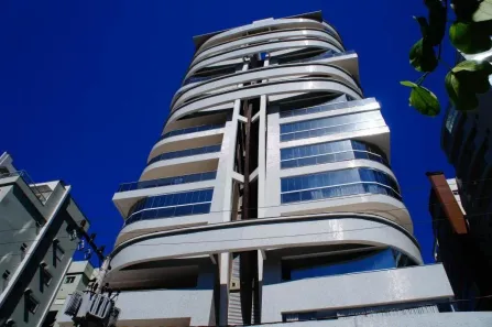 Apartamento com 3 Quartos para alugar, 223m² no Atiradores, Joinville