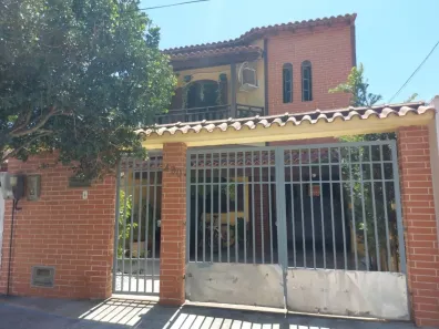 Casa com 6 Quartos à venda, 240m² no Parque Imperial, Campos dos Goytacazes