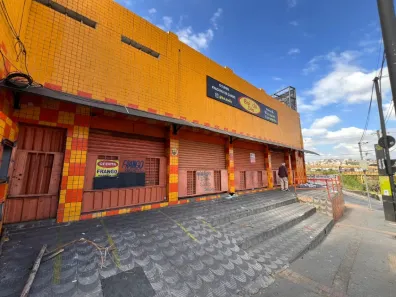 Ponto Comercial para alugar, 350m² no Cachoeirinha, Belo Horizonte