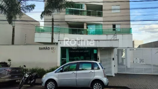 Apartamento com 2 Quartos para alugar, 70m² no Centro, Uberlândia
