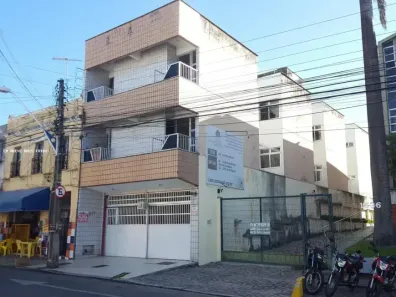 Apartamento com 2 Quartos para alugar, 90m² no Centro, Fortaleza