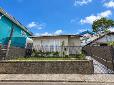 Casa com 4 Quartos à venda, 174m² no Cascatinha, Petrópolis