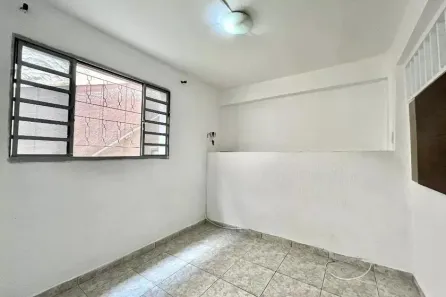 Casa com 5 Quartos à venda, 300m² no Jardim Oriental, São Paulo