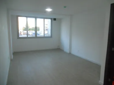 Sala Comercial à venda, 27m² no Centro, Niterói