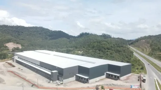 Galpão/Depósito/Armazém para alugar, 3371m² no Escalvados, Navegantes