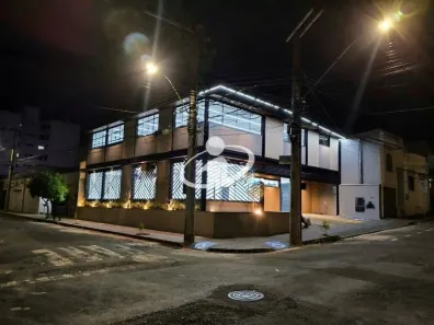 Prédio Comercial para alugar, 382m² no Martins, Uberlândia