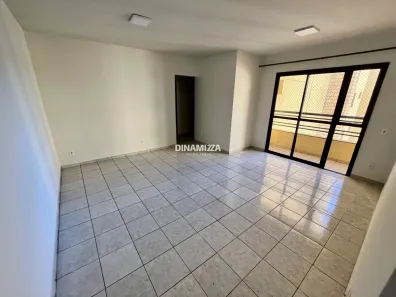 Apartamento com 3 Quartos para alugar, 109m² no São Benedito, Uberaba