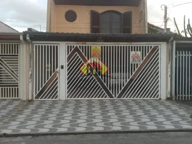 Sobrado com 4 Quartos à venda, 199m² no Areão, Taubaté