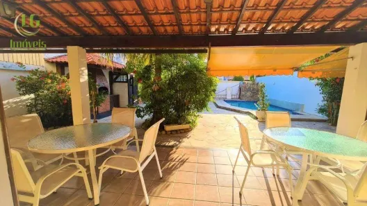 Casa com 4 Quartos à venda, 230m² no Piratininga, Niterói