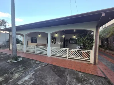 Casa com 4 Quartos para alugar, 337m² no Centro (Caucaia do Alto), Cotia