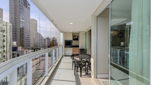 Apartamento com 3 Quartos à venda, 139m² no Meia Praia, Itapema