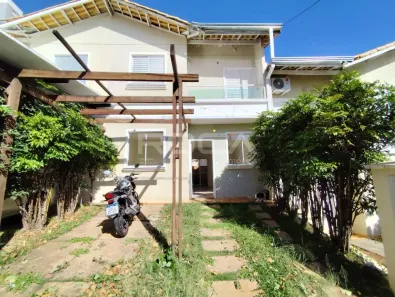 Sobrado com 3 Quartos para alugar, 100m² no Azulville I, São Carlos