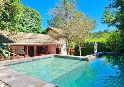 Casa de Condomínio com 3 Quartos à venda, 342m² no Jardim Caiapiá, Cotia