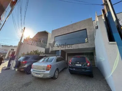 Ponto Comercial para alugar, 208m² no Cambuí, Campinas