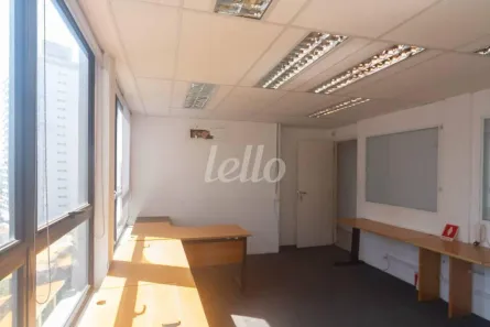 Sala Comercial para alugar, 220m² no Sumarezinho, São Paulo