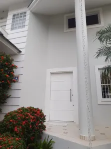 Sobrado com 5 Quartos à venda, 677m² no América, Joinville